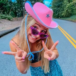 Meet your Posher, Arden